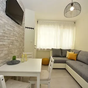 Fjaka Appartamento Zara